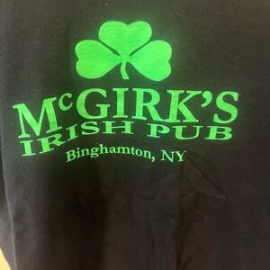 McGirks Irish Pub t shirt size XL in GUC